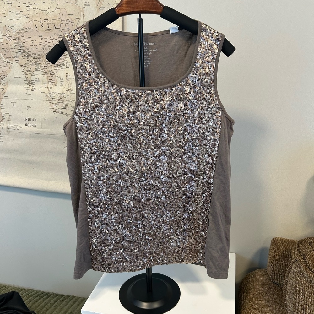 Chico’s Size 1 (Medium 8/10) Brown Tan Sequin Tank Top Neutral Sparkly Blouse